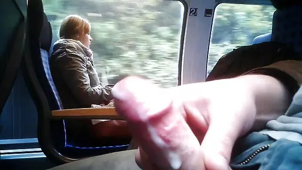 Adolescenta perfecta Jessica Lincoln baga pula sotului ei in fiecare gaura sex cu batrane