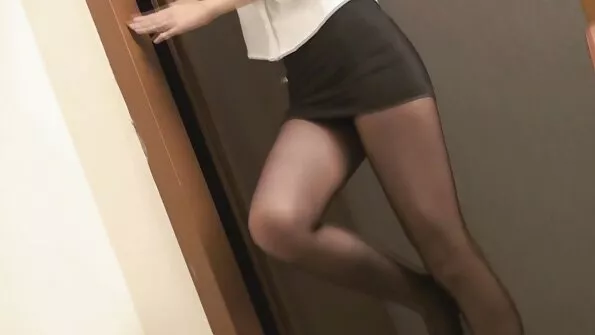 Obraznic gospodină filme porno cu batrane gratis se joaca cu pasarica ei umed