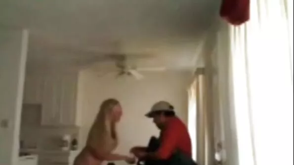 Tanar si matura devine filme porno babe batrane fata de fiul său vitreg