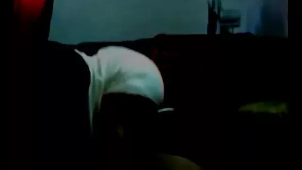 Prietena nemernic și gât batrane goale adânc