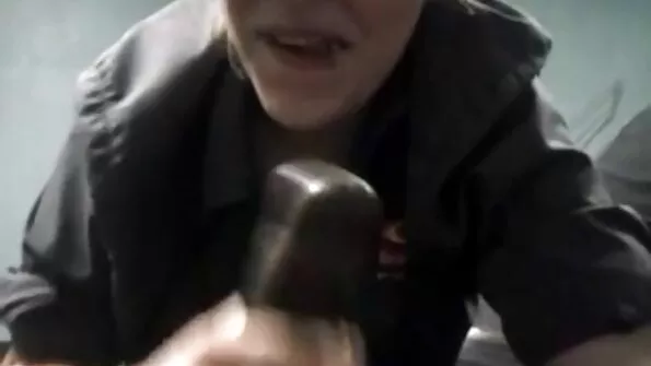 În vârstă film porno cu babe bătrâne tarfa Bruneta baby Morgan arată off ei dick abilitățile de echitatie