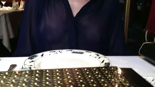 Priya Preț-Hotwife este o soție batrane goale fericită 2