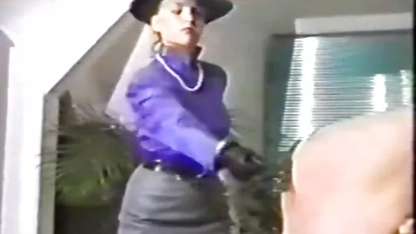 Întoarcerea lui Ivy filme porno cu grase batrane