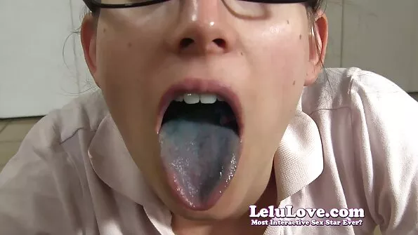 Meu murdar hobby-Sexy-Engel bedient video porno cu batrane einen Mann