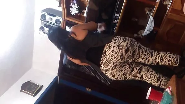 Unchiul meu GF filme porno cu batrane vrea ouăle mele!