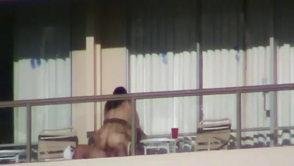 Obraznic dolofan Matura joaca cu pasarica ei filme porno cu grase batrane