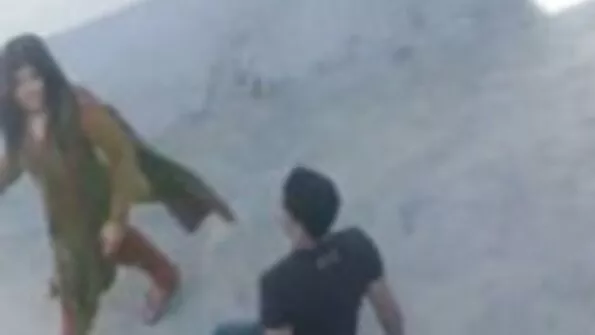 un adevărat flexibil batrane la pula femeie durdulie papusa