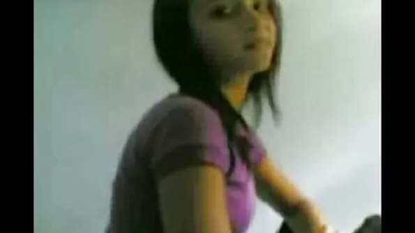 Bătrânul arată adolescent cum se face porno cu negrese batrane