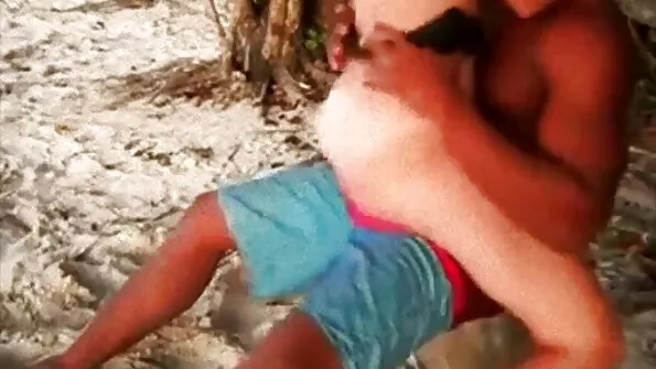 Nick, Tyler Mitchell sex cu batrane