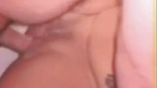 Pizde pounding excitat Arabe tipa pe masa porno cu babe batrane